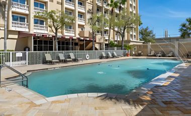 Hotel Near Pop-Tarts Bowl Orlando with Outdoor Pool