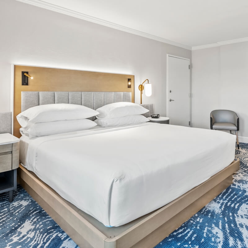 Crowne Plaza Orlando-Downtown with their cozy and comfortable room